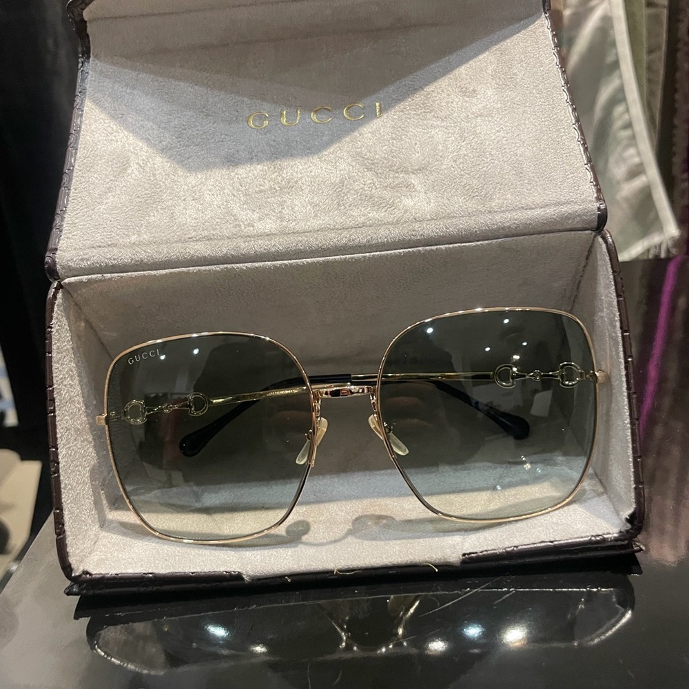 GUCCI Oversized Horsebit Sunglasses